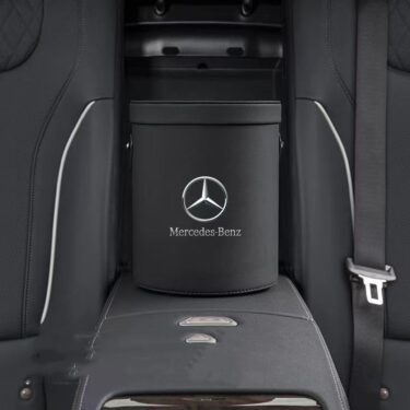 メルセデスベンツ専用コンソールボックスで車内をもっと便利に！スタイリッシュなデザインと実用性を両立！