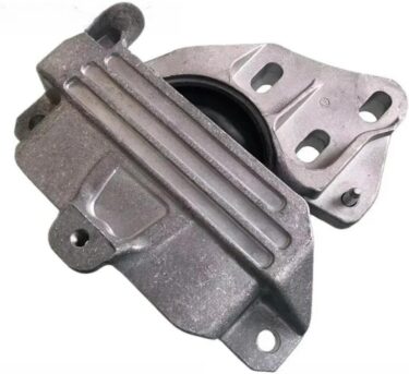 振動が気になるならコレ！メルセデス用トランスミッションマウントで快適ドライブ！