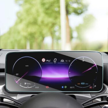 新型Cクラス専用！W206/S206メーター保護フィルムで画面をキレイにキープ！