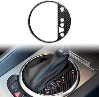 カーボンの輝きで車内をスポーティに！Audi TT専用シフトカバートリム！