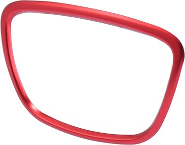 アウディの内装をワンポイントで格上げ！レッドが映えるステアリングトリムカバー！