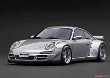 シルバーの迫力ボディ！RWB 997を1/18で再現した精密ミニカー！