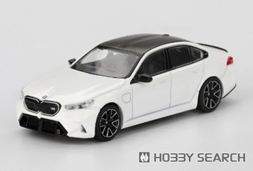 【2025年モデル】BMW M5 アルピンホワイト（右ハンドル）1/64 MINI GT ミニカー！最新ハイパフォーマンスセダンを精密再現！
